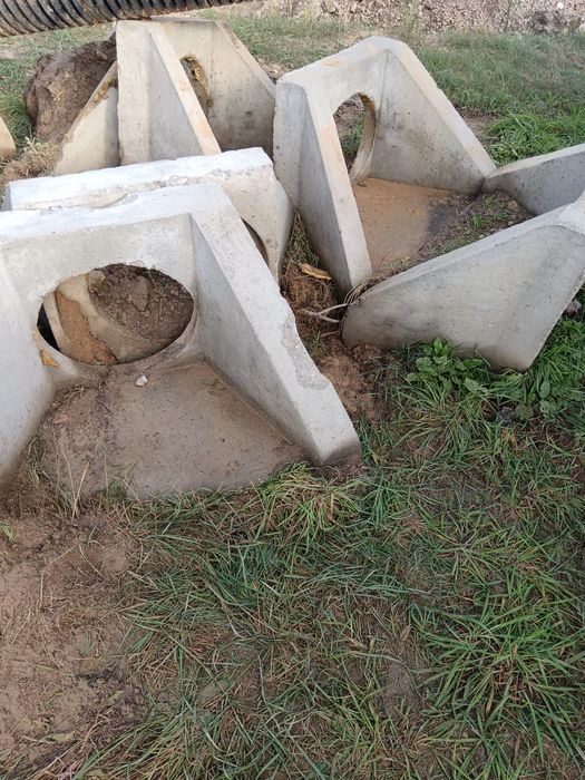 ścianka skośna przepustu fi 400,przeczółek betonowy