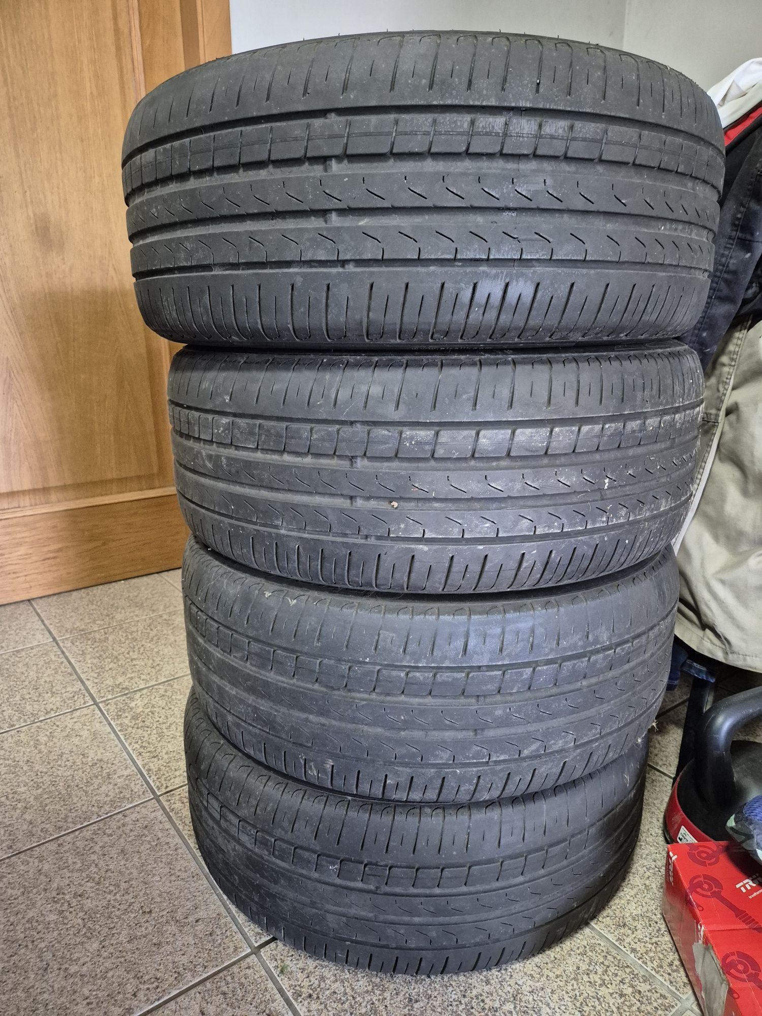 Pneus 225/45 R18 95W Pirelli Cintauro