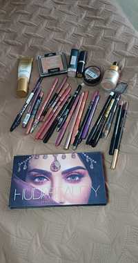 Лот Huda Beauty Estee Lauder Maybelline Pupa Оригінал