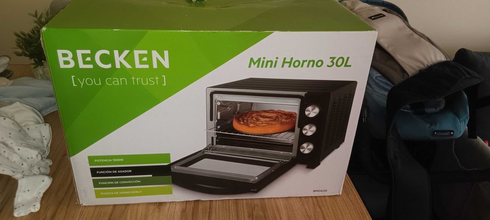 Mini forno 30 L novo na caixa nunca usado
