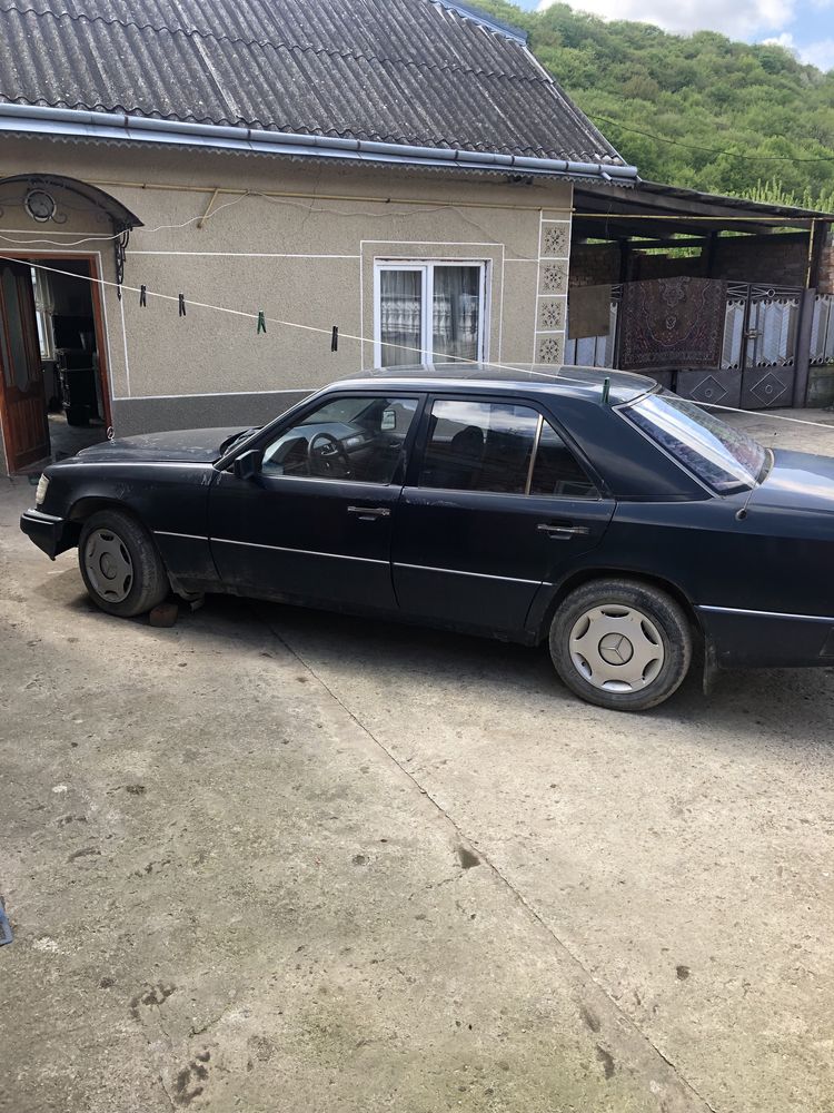 Mercedes E230 1991 року