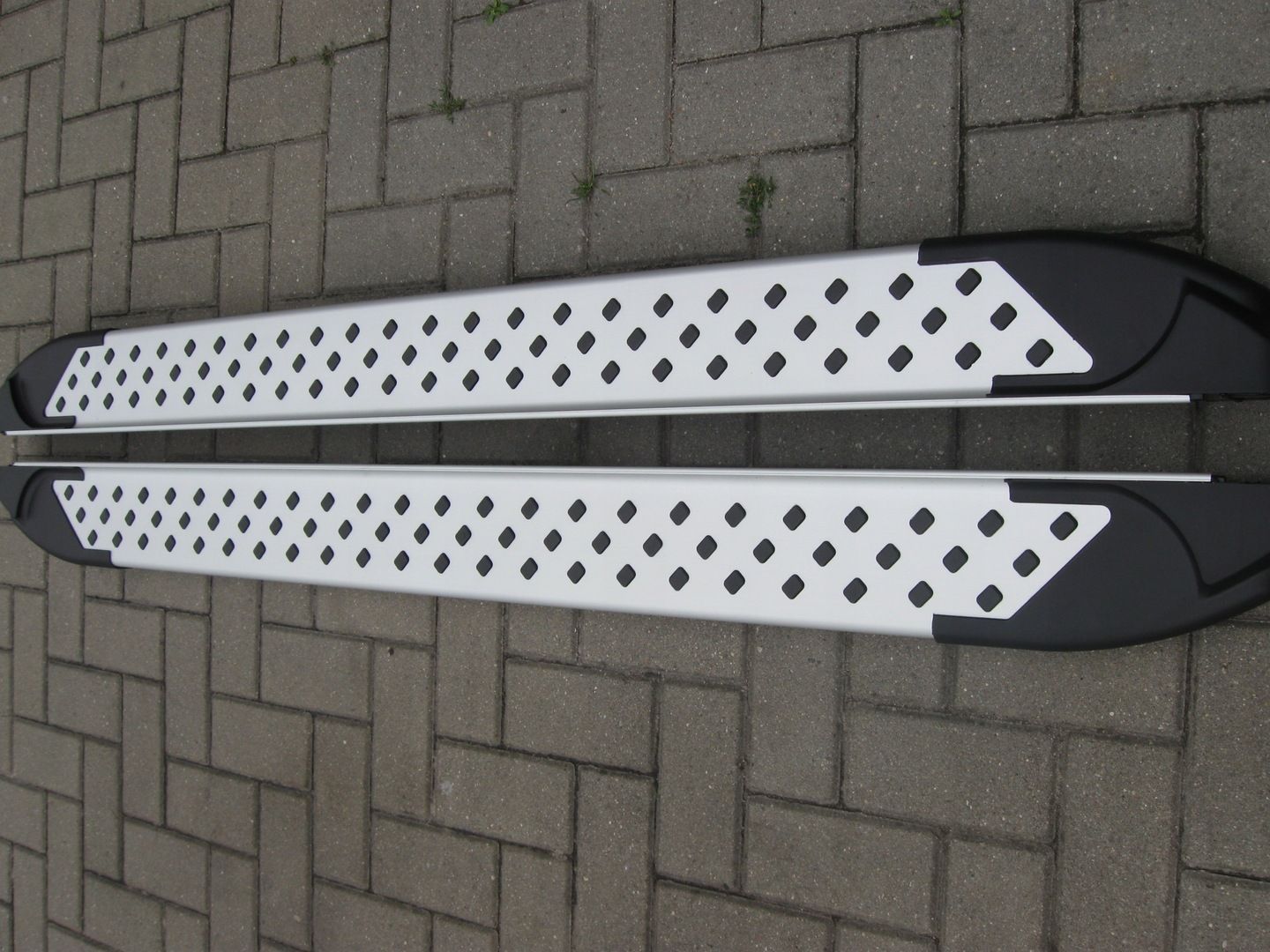 ORUROWANIE STOPNIE PÓŁKA CHEVROLET CAPTIVA 12-18 SREBRNE