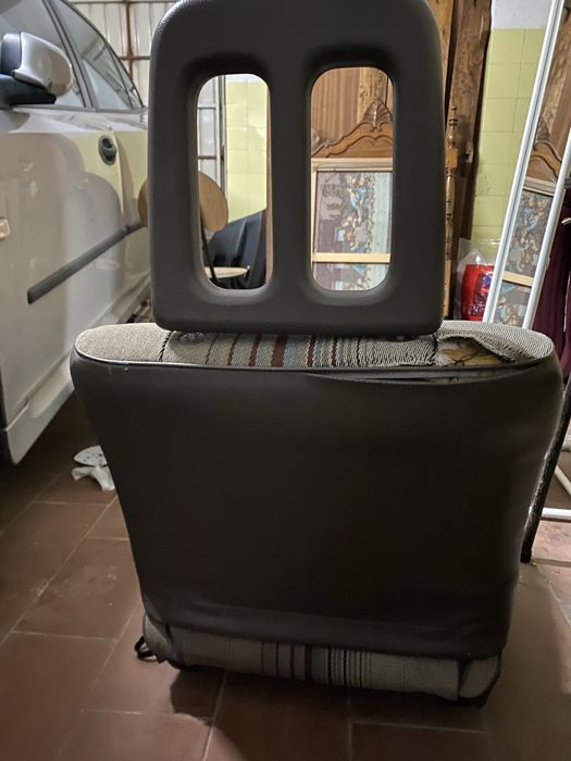 Par de bancos dianteiros Fiat Ducato 1985
