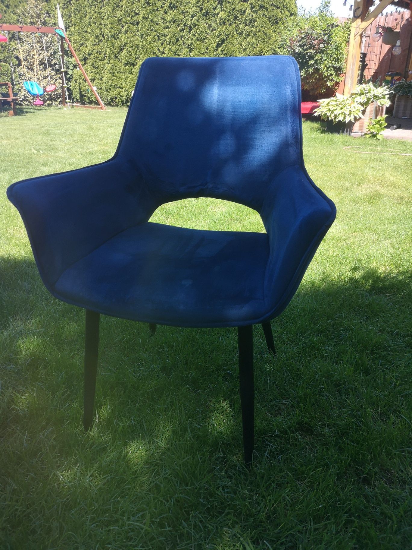 Krzesło welurowe niebieskie krzesło uszak ozdobne tapicerowane