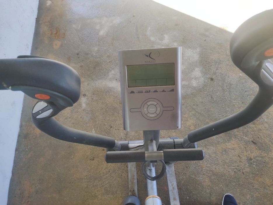 Bicicleta elíptica digital