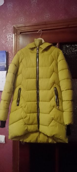 Зимня куртка  пуховик