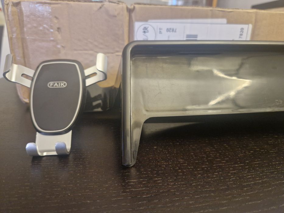 Suporte Auto para telemóvel VW ID.4 (2023-2025)