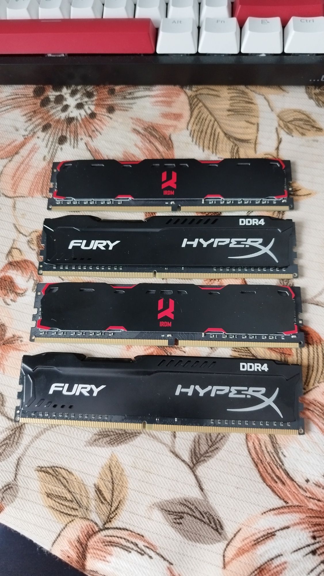 Продам оперативну пам'ять ddr4