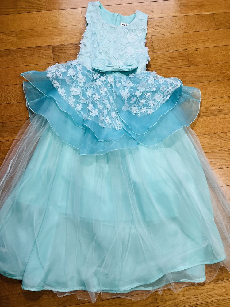Сукня для принцеси на 10-13 років