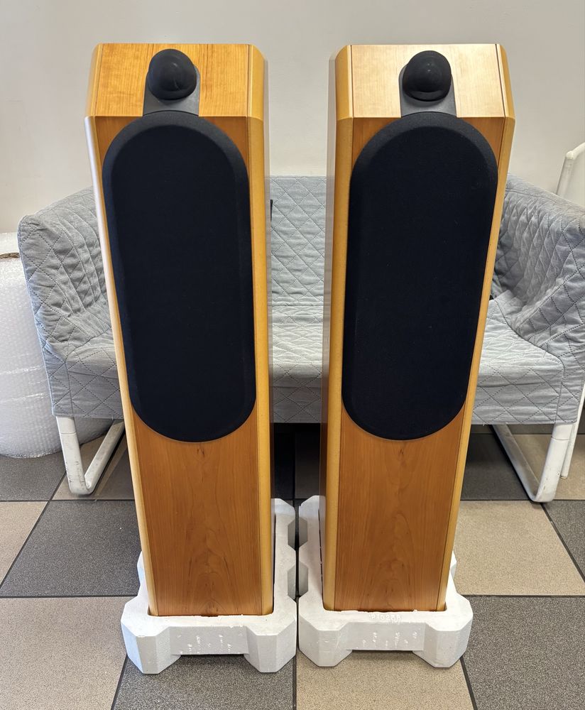 Bowers Wilkins CDM 7SE kolumny podlogowe