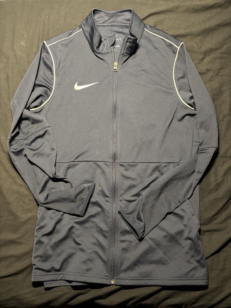 Bluza Nike Dri-FIT L – Sportowy klasyk!
