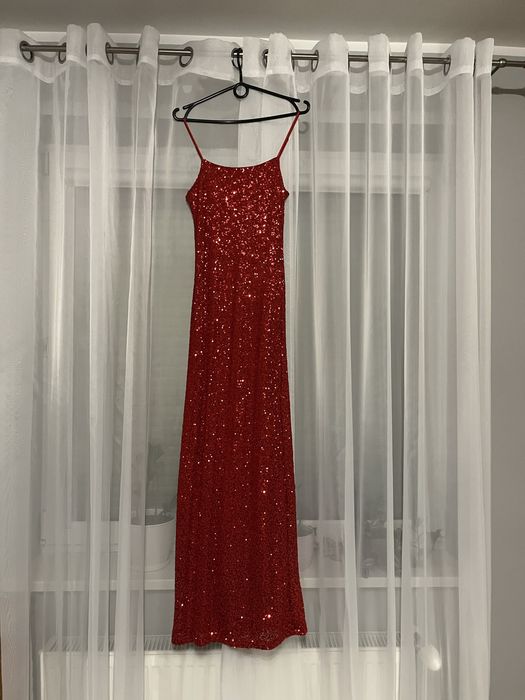 Sukienka na studniowke