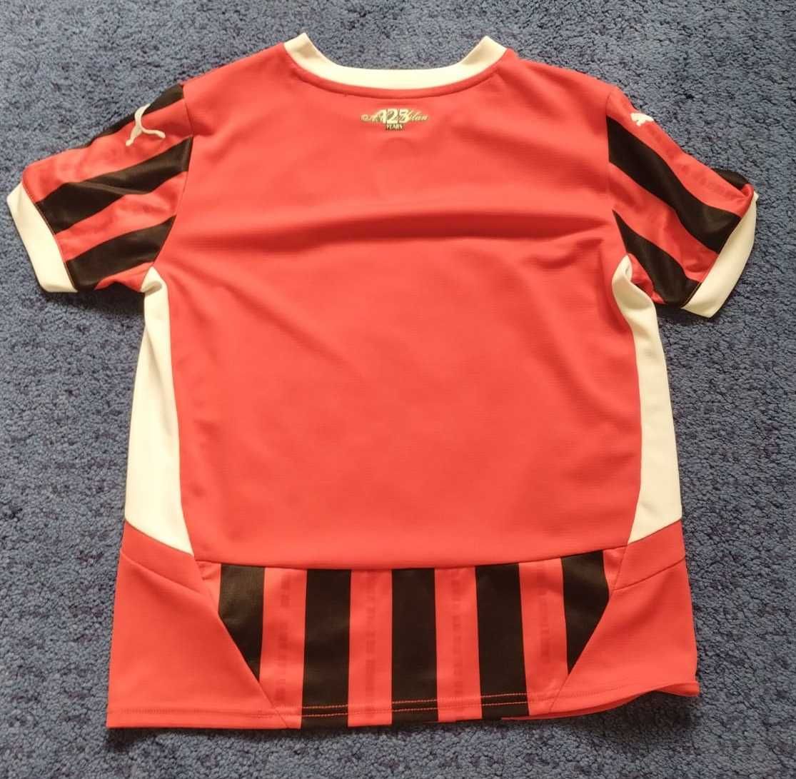 Sprzedam oryginalną koszulkę Puma AC Milan 152 (11-12 lat)
