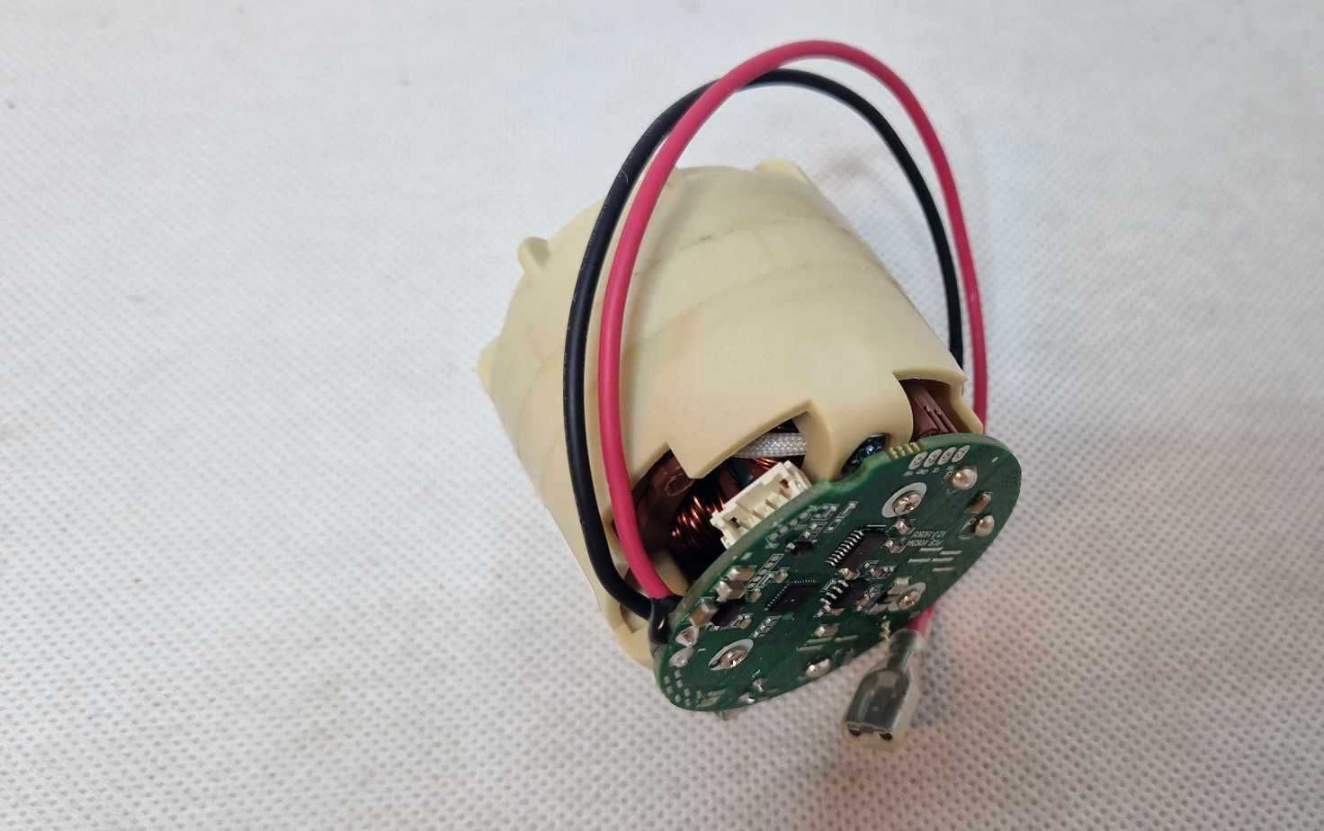 Silnik do odkurzacza  pionowego Redkey F10
