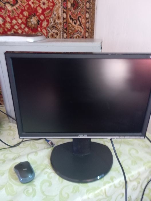 Монітор Asus VW195D 19