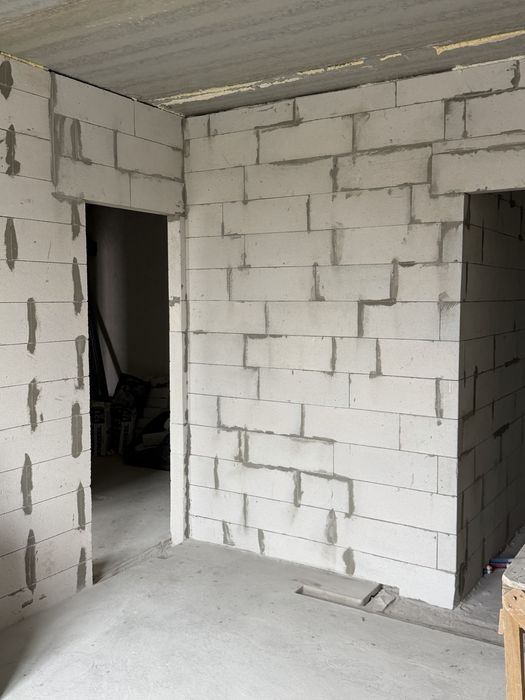 Продаж 2к квартири з терасою