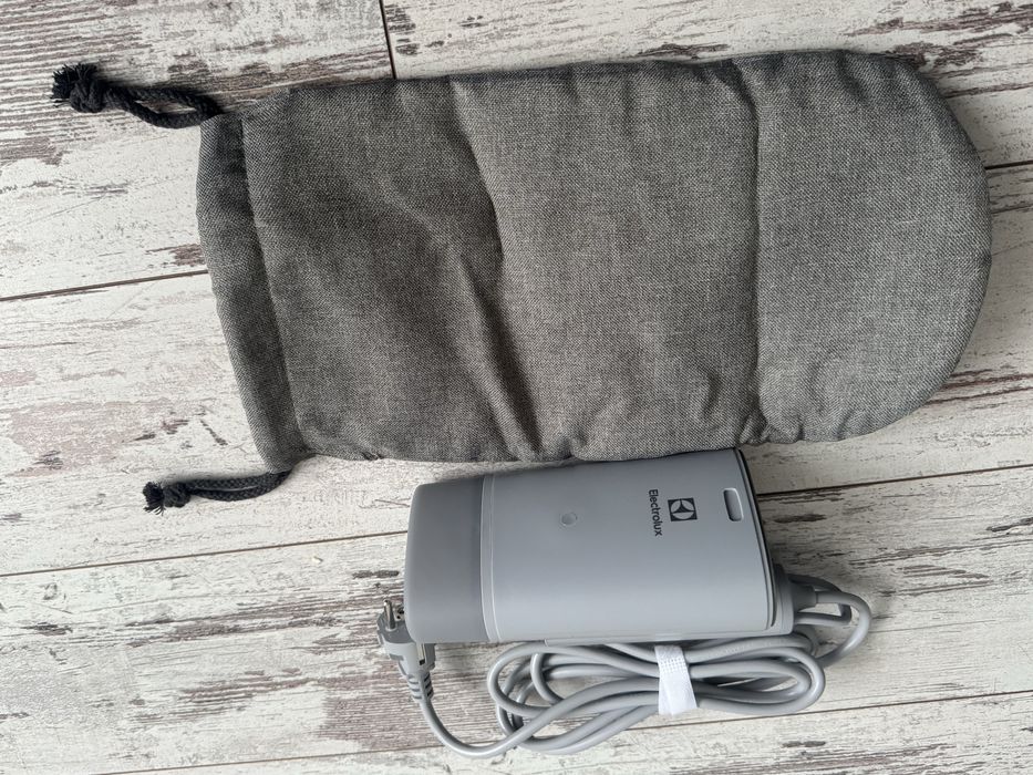 Продам відпарювач Electrolux E5HS1-6UG