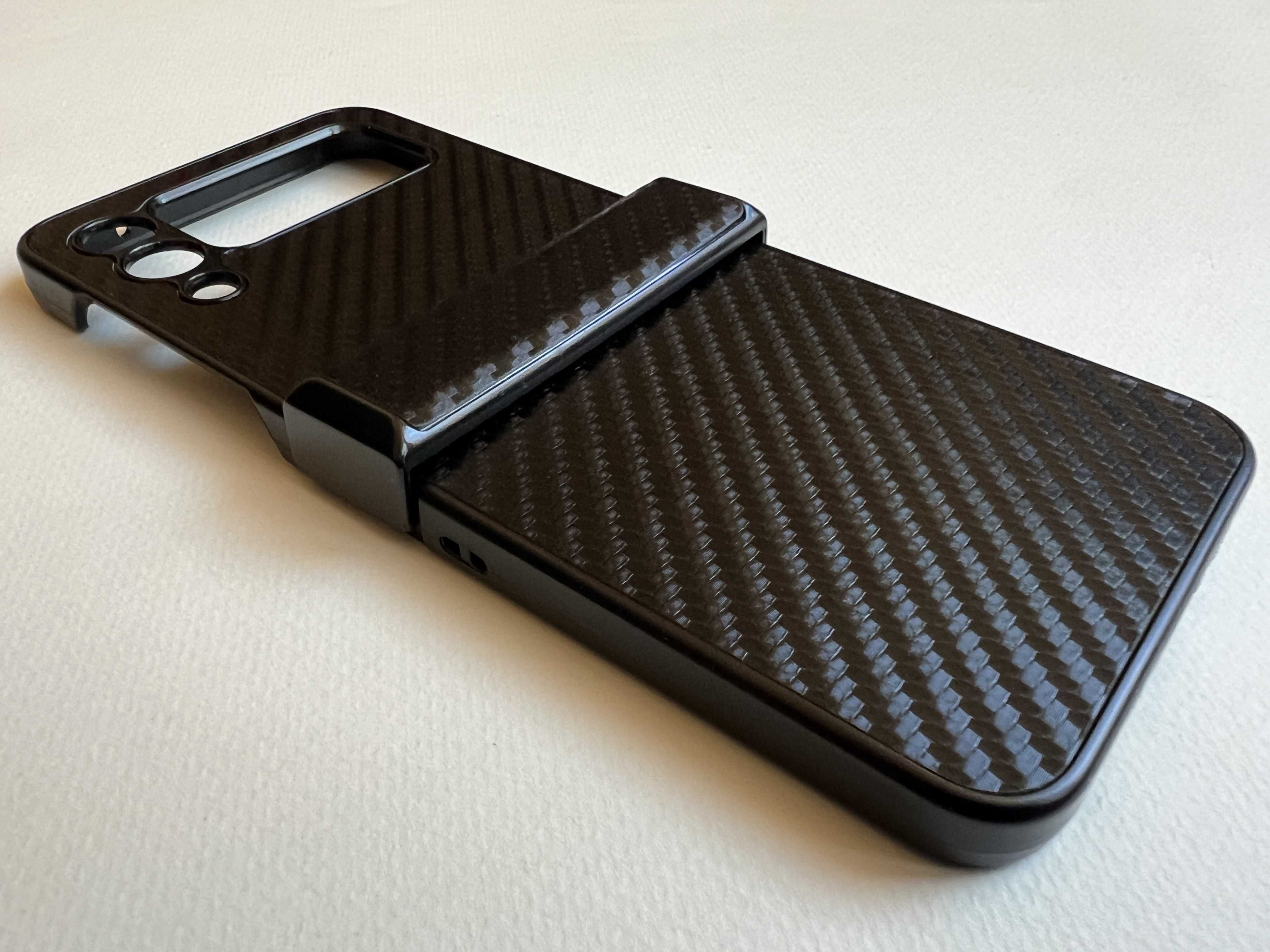 Samsung Galaxy Flip 3 чохол чорний Carbon розкладний матовий пластик