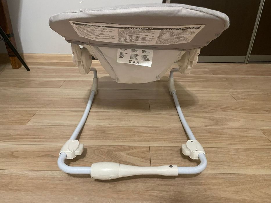 Leżaczek/bujaczek Lionelo