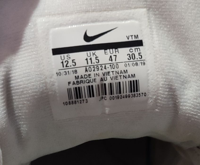 Nike air max 720 кросівки чоловічі оригінальні Англія 30.5см