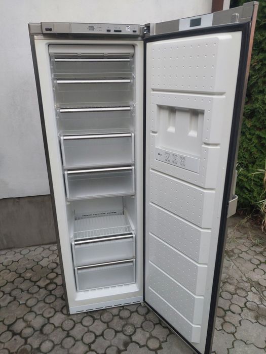 Морозильна камера Simens