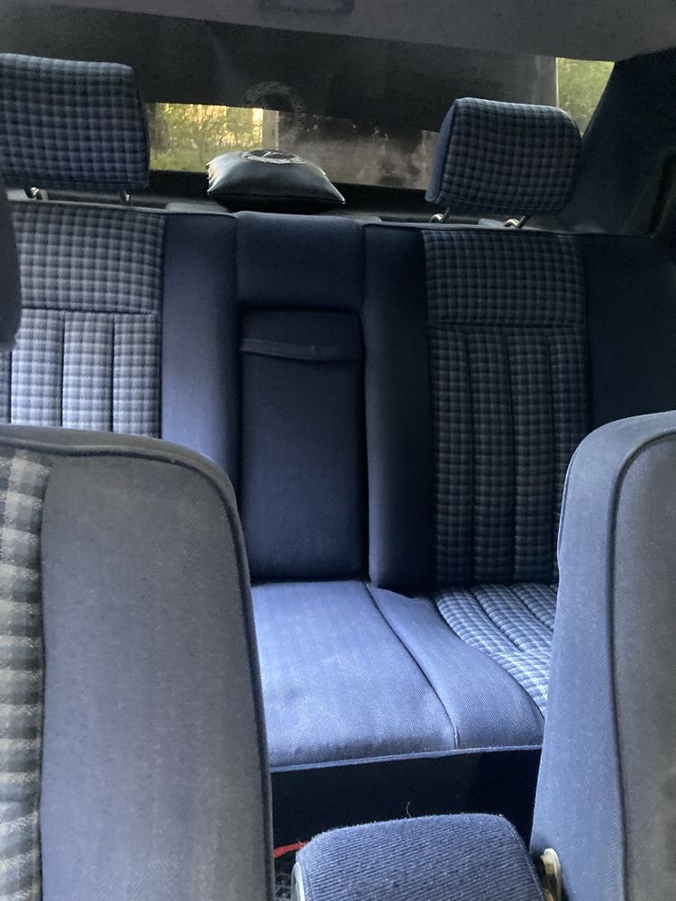 Автомобиль меседес W124