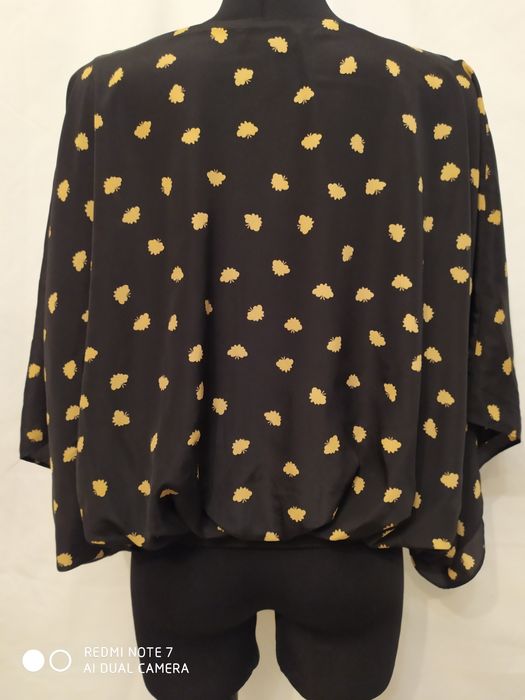 Bluzka typu nietoperz