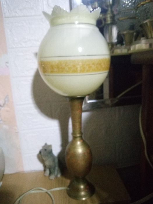 Bajkowa lampa mosiężna grawer szklany klosz