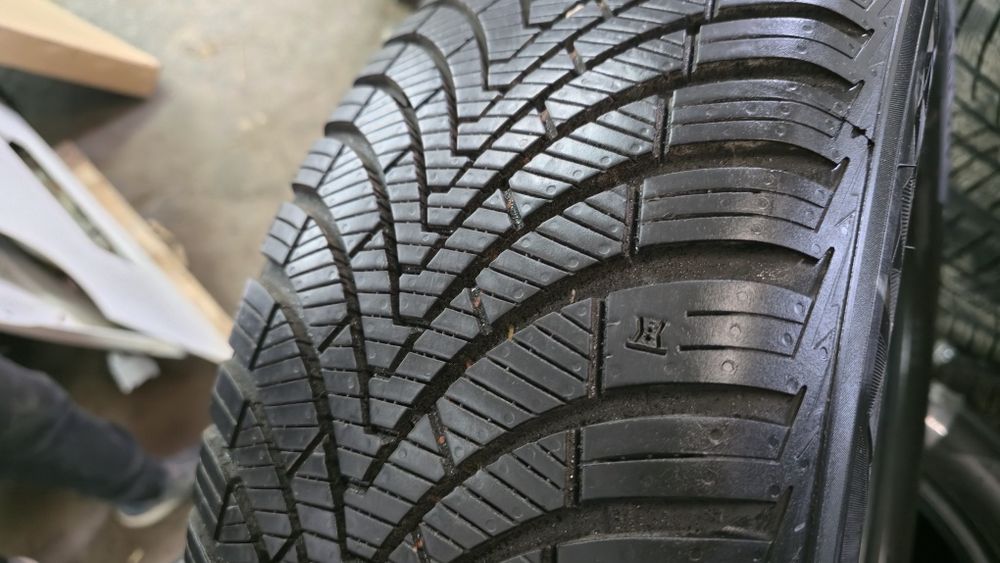 Kumho Solus 4S SUV 225/60R17 103V DEMO nówki 42tydz 2024r