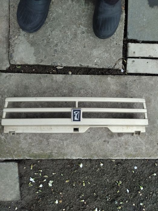 решотка радиатора ваз 099, оригинал