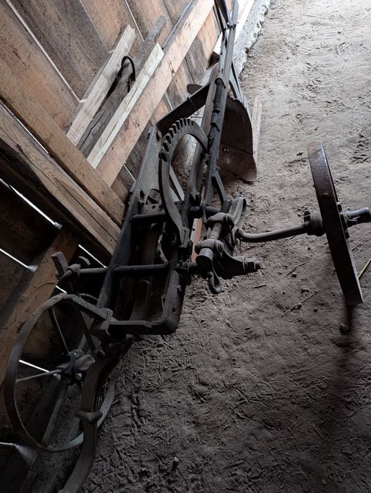 Картоплекопачка, двох корпусний плуг,циркулярка