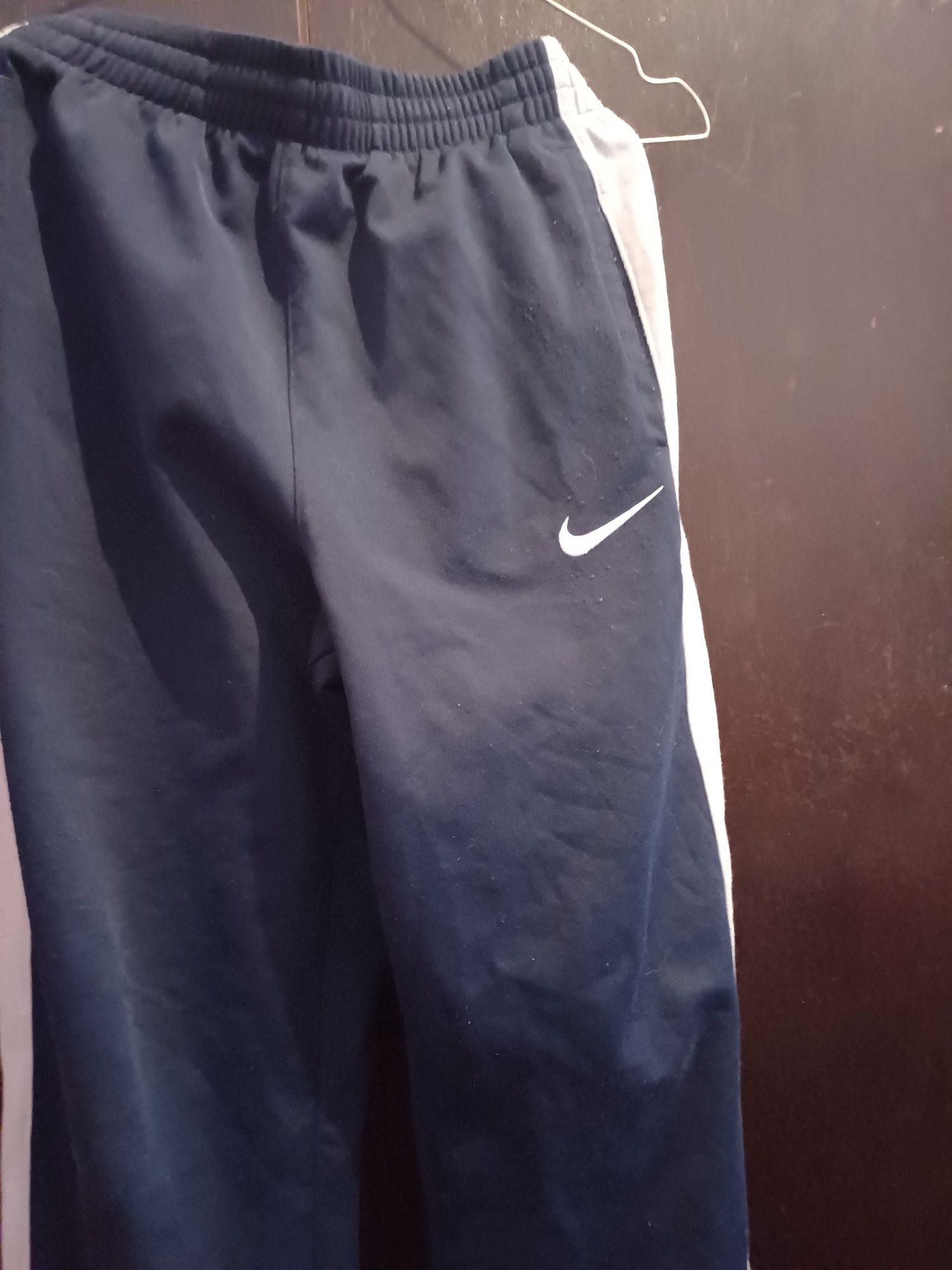 Vende se Calças  Nike