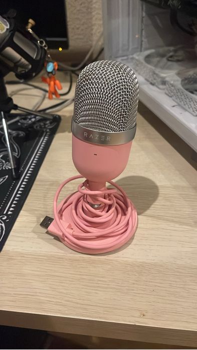 Microfone Razer Rosa