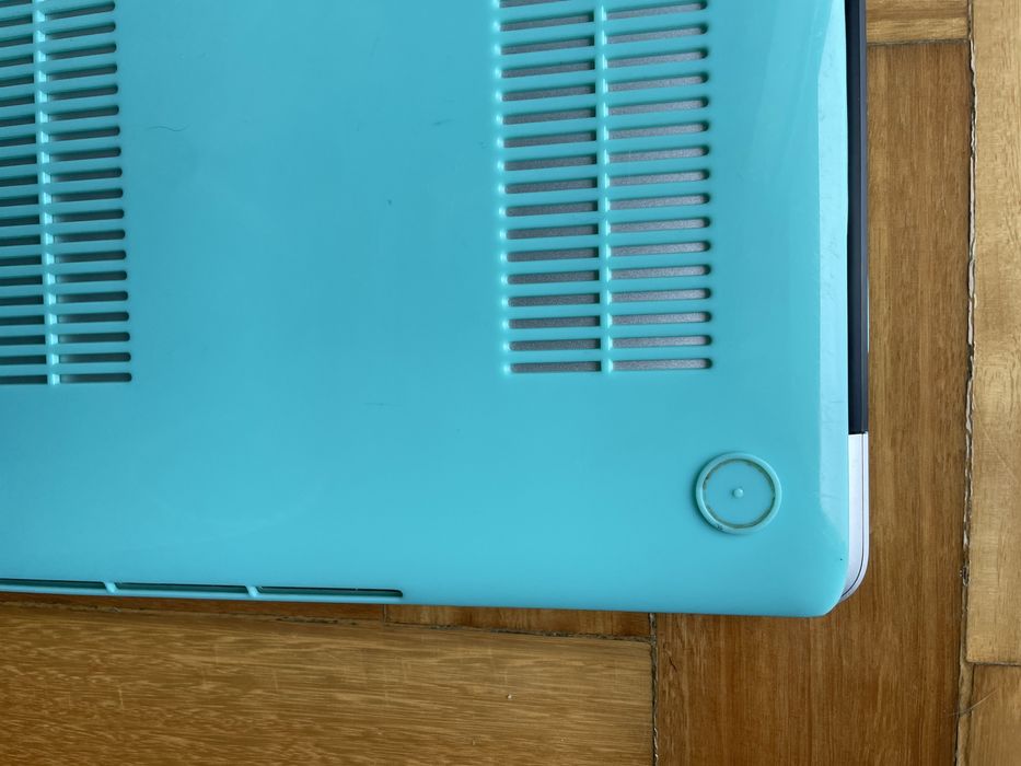 Capa plástico MacBook Pro 15”