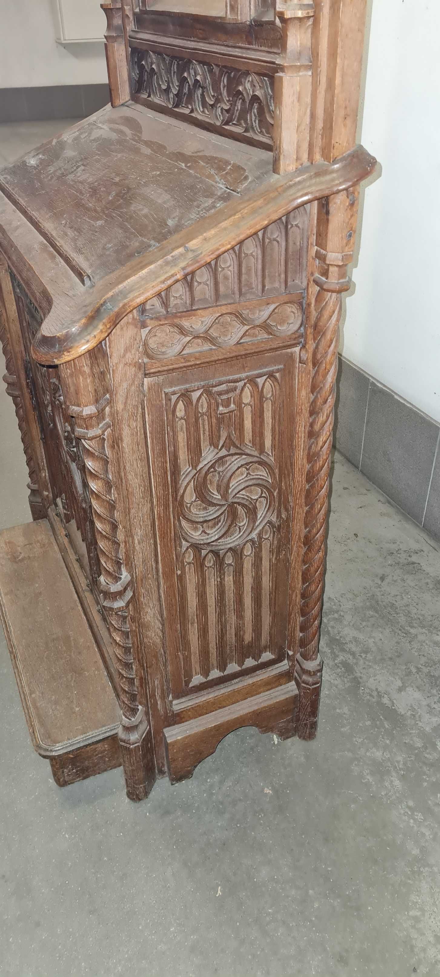 Oratorium Modlitewnik PRIE-DIEU, XVII w stylu Gotyckim
