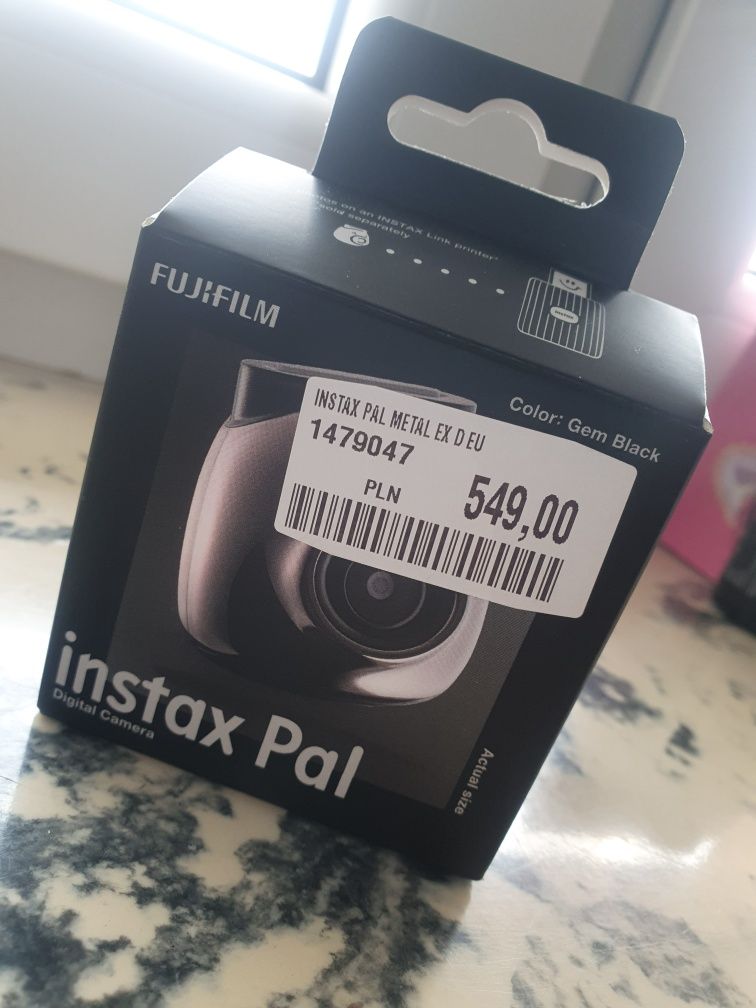 Nowy nierozpakowany Instax Pal