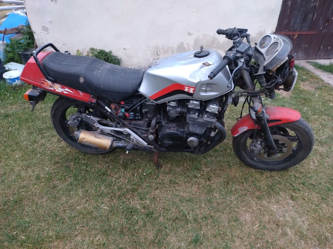 Honda CBX 750 zarejestrowana