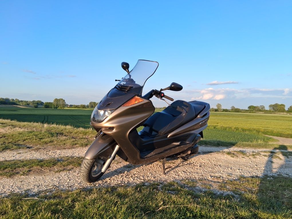 Yamaha majesty 250cc