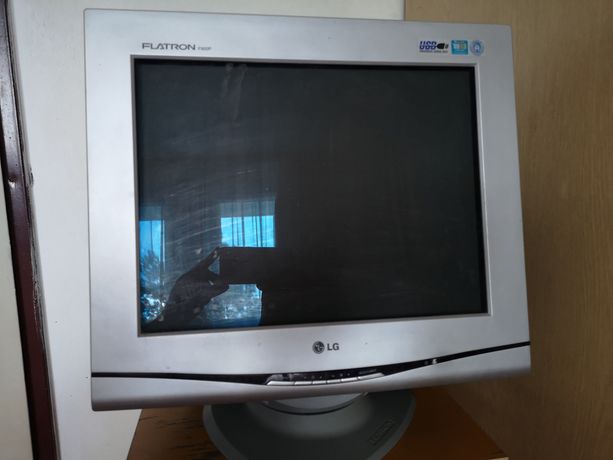Monitor LG Flatron F900P