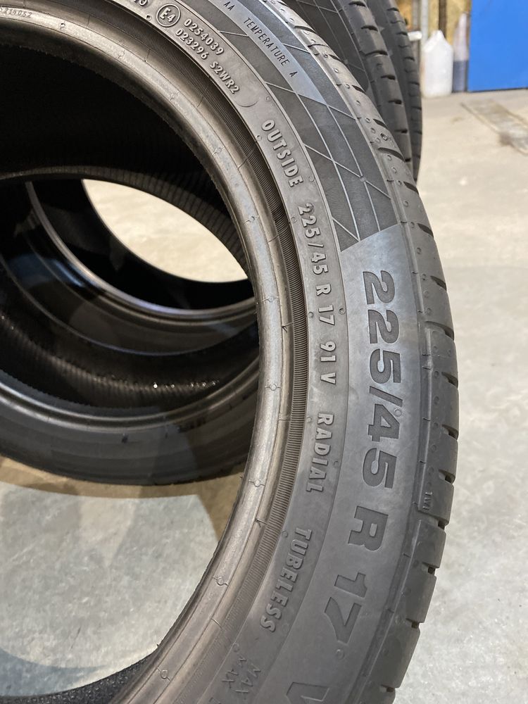 Opony continental 225/45r17