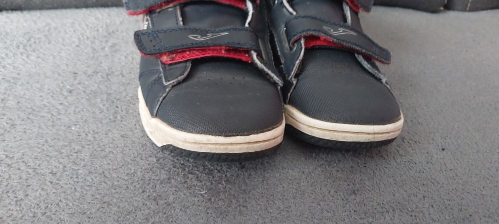 Granatowe adidasy 32