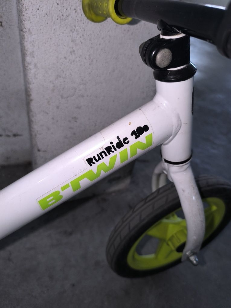 Bicicleta de aprendizagem Btwin Runride 100 3 a 5 anos