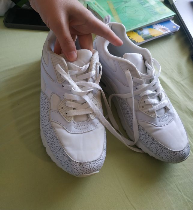 Кросівки білі GLD , 27 см