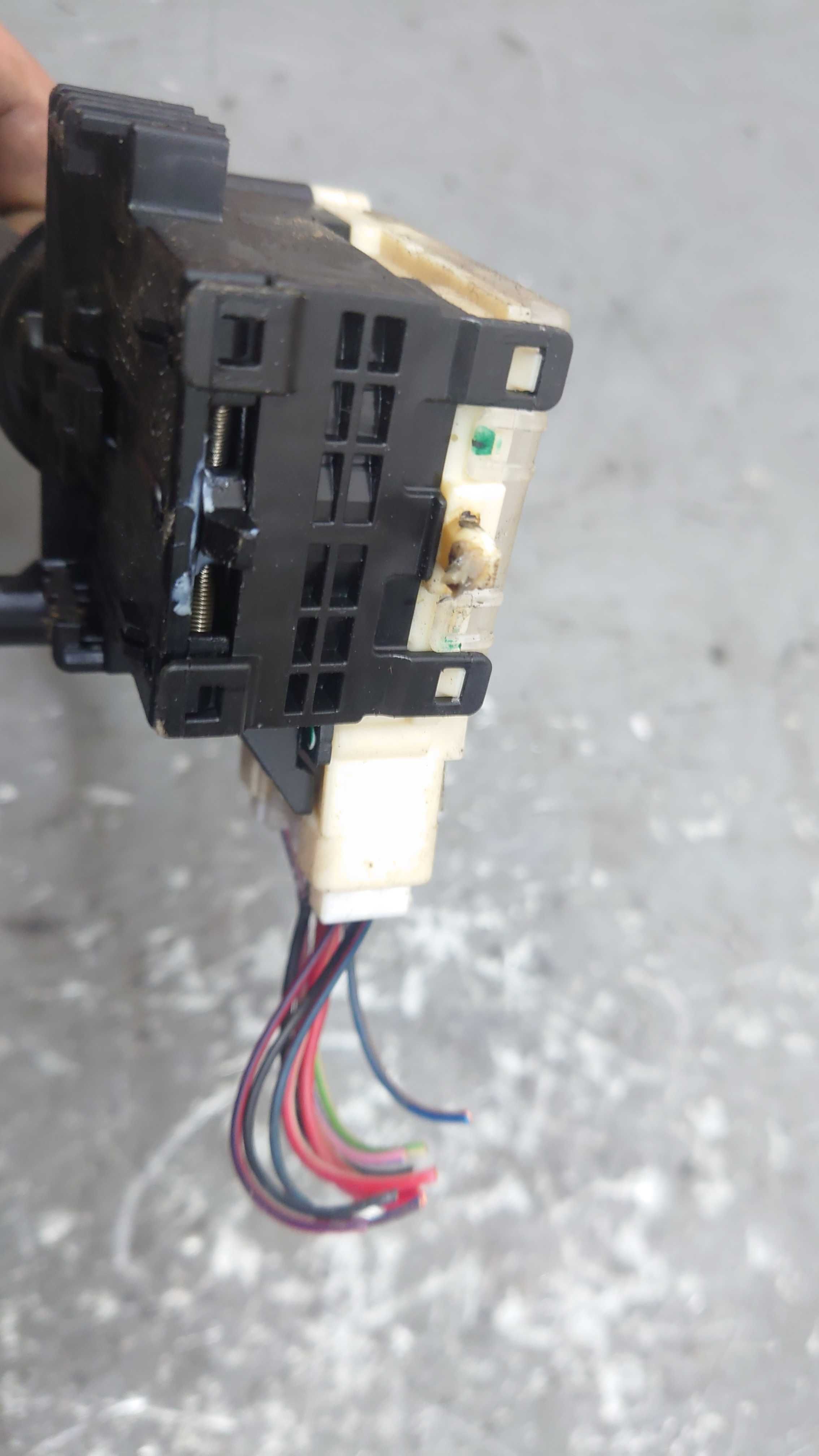 Suzuki Swift IV 4 Przełącznik Manetka Świateł Kierunkowskazów