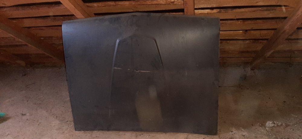 Капот 2410.         .