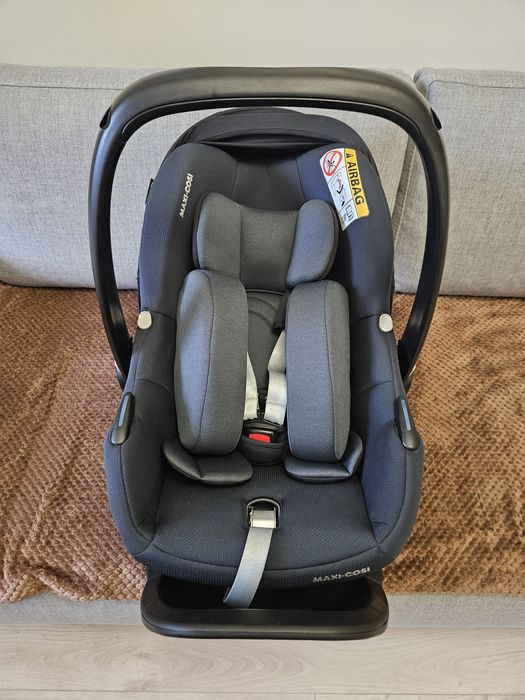 Fotelik samochodowy Maxi-Cosi CabrioFix i-Size z bazą FamilyFix3