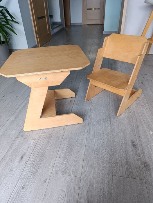 Drewniany Stolik i krzesełko montessori dla dzieci