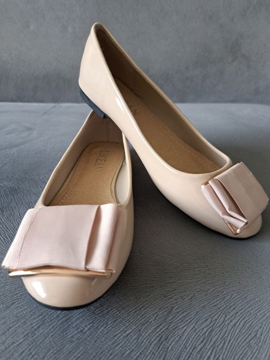 Лодочки лаковые, 23 см