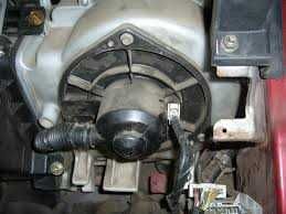 Автоелектрик, комп'ютерна діагностика,заміна вентилятора пічки.