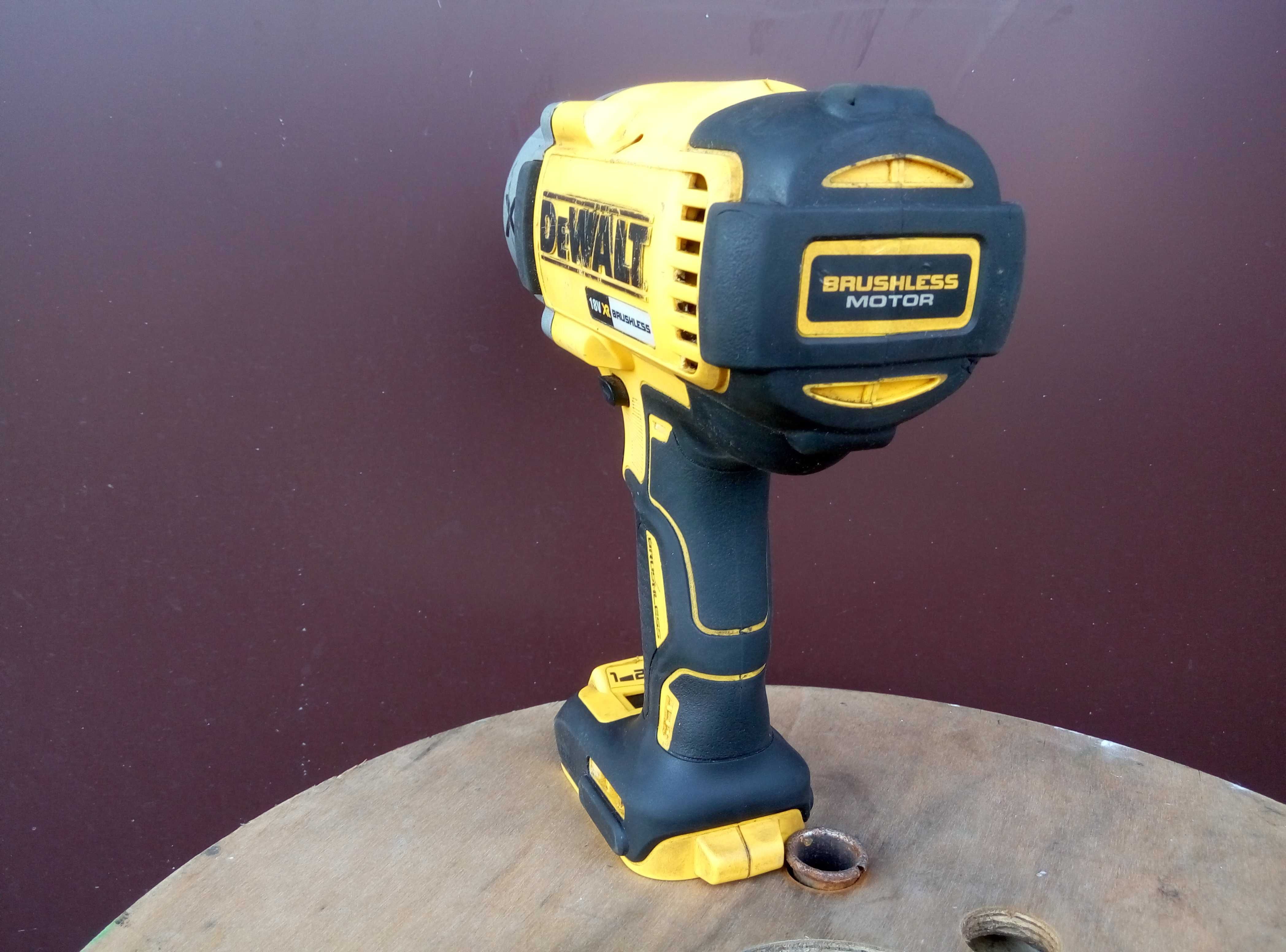 Klucz udarowy akumulatorowy DeWalt DCF899 oryginał z walizką